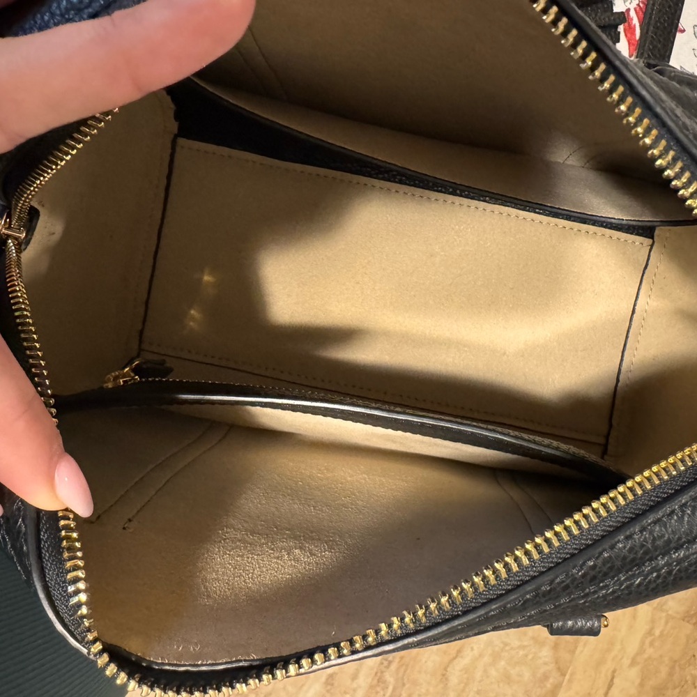 Tory Burch Black Leather Crossbody Bag - Picture 5 of 5